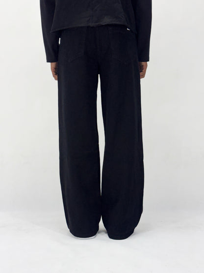 BLACK WIDE