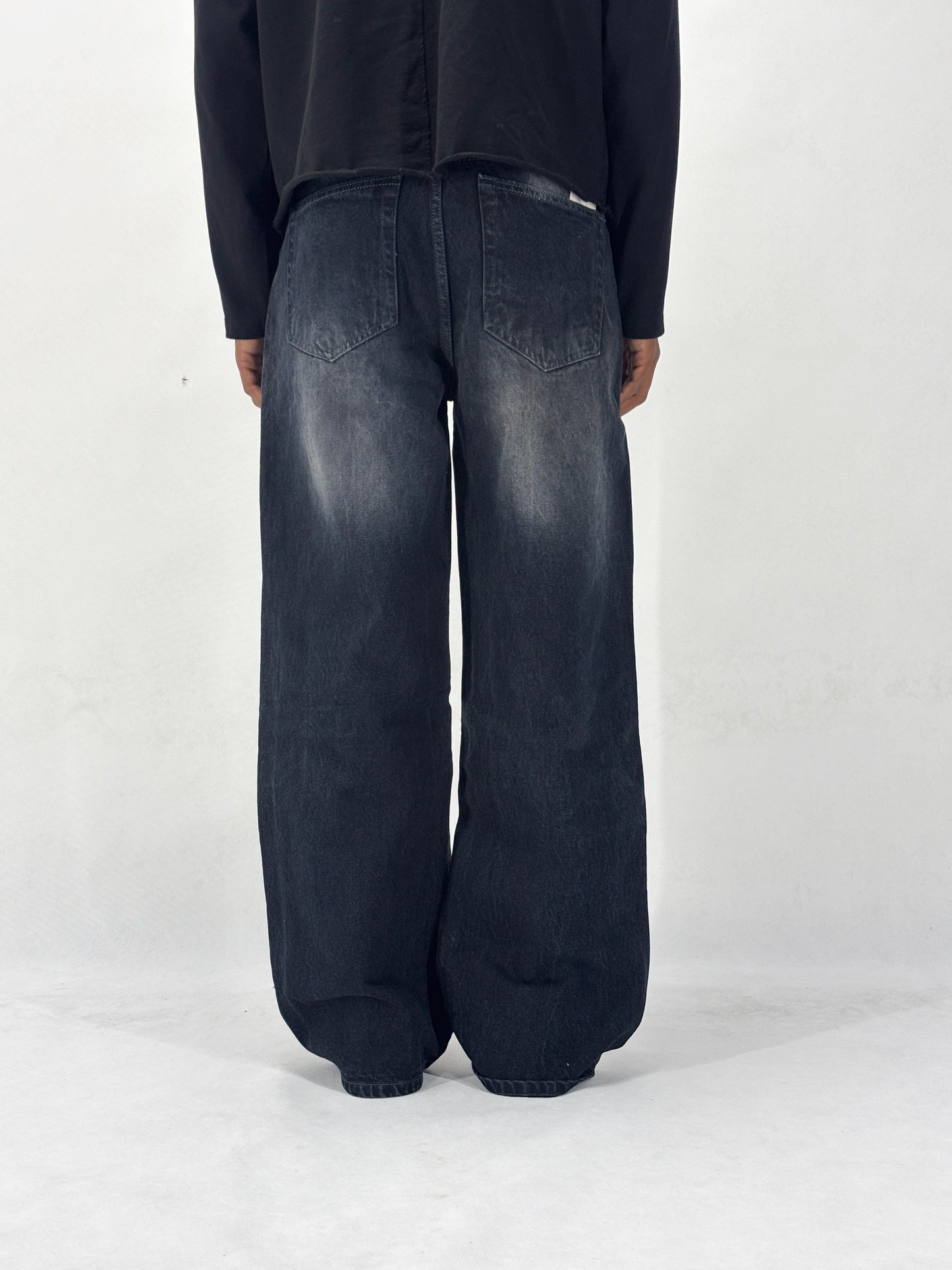 BLACK FAID PATTERN BAGGY