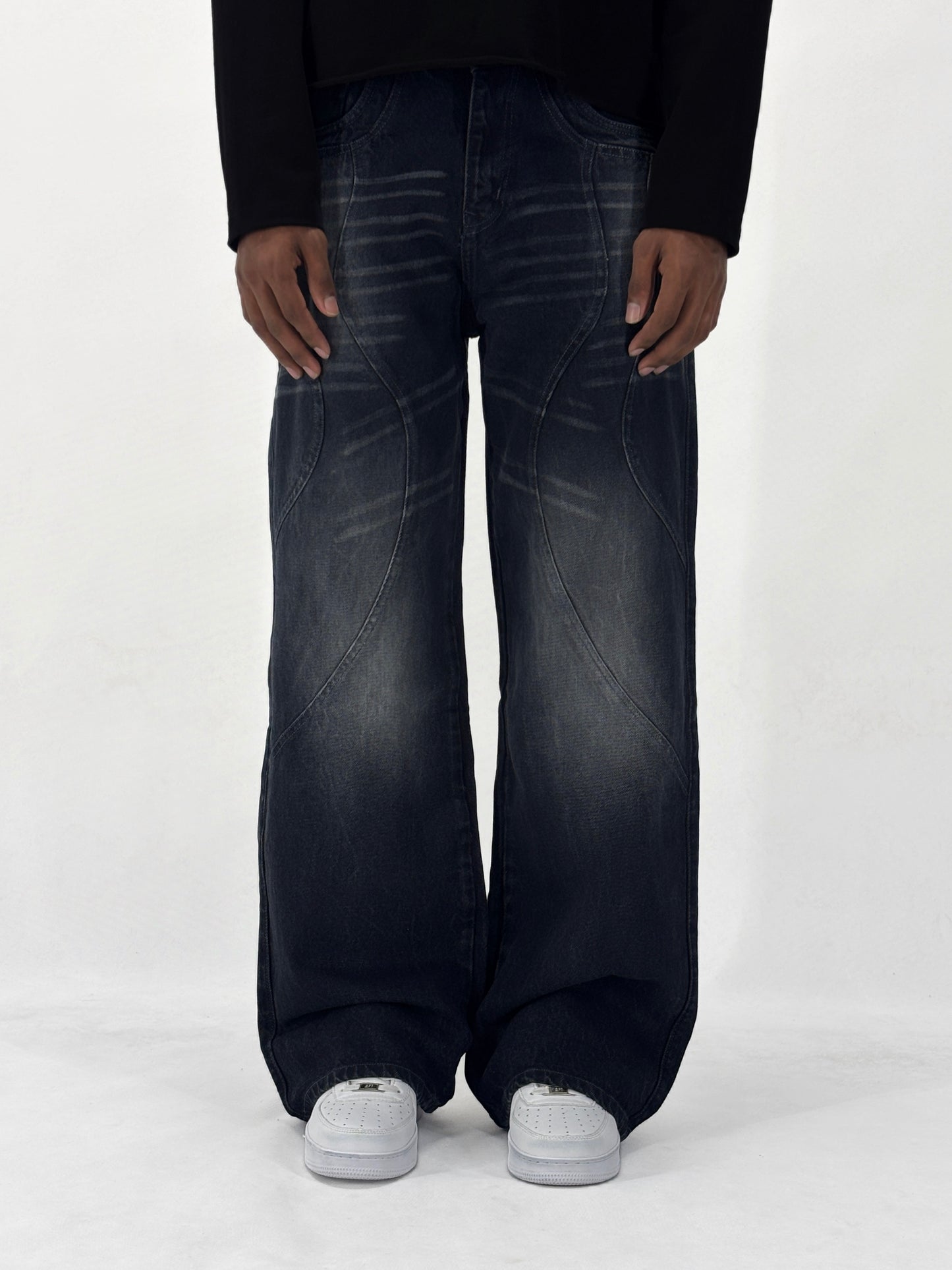 BLACK FAID PATTERN BAGGY