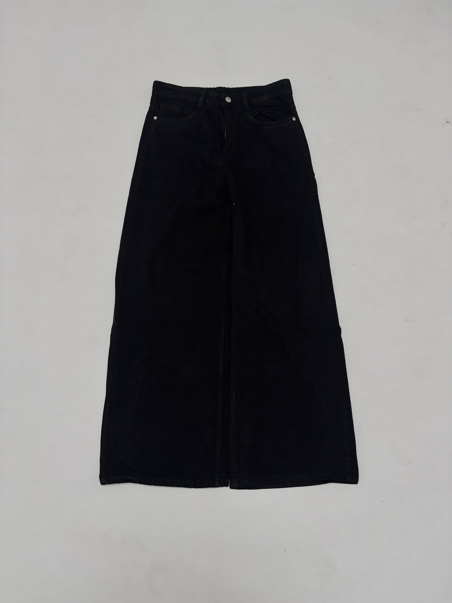BLACK WIDE