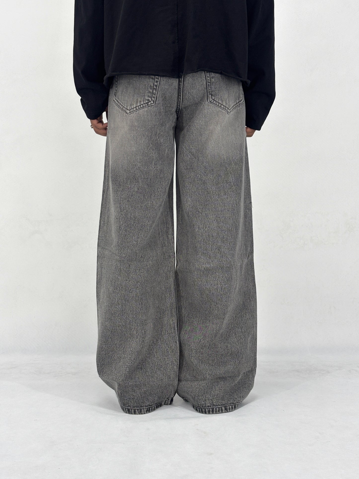 CLOUD GREY